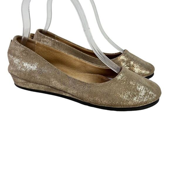 Fs/Ny French Sole Gold Leather Slip On Wedge Loafers Round Toe Womens Shoes sz 6 - Picture 1 of 16